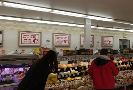 Grocery Store «Market Basket», reviews and photos, 350 Winthrop Ave, North Andover, MA 01845, USA