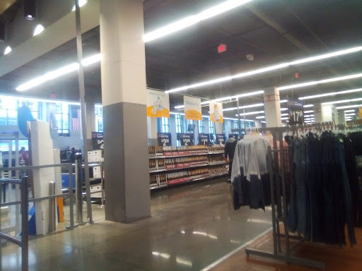 Department Store «Walmart Supercenter», reviews and photos, 99 H St NW, Washington, DC 20001, USA