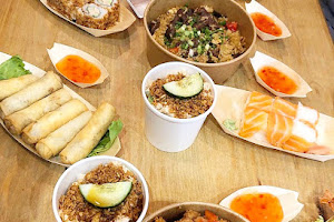Asian food by BAZE Clichy