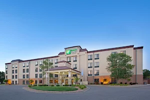 Holiday Inn Express & Suites Eden Prairie - Minnetonka, an IHG Hotel image