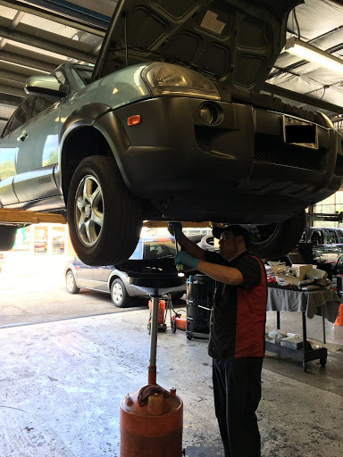 Auto Repair Shop «Village AutoCare», reviews and photos, 2724 NE 45th St, Seattle, WA 98105, USA