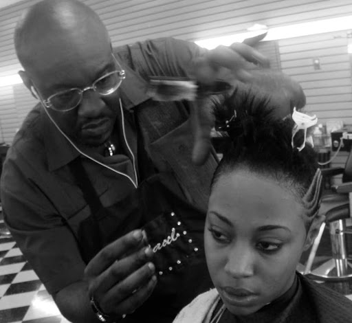 Barber Shop «100 Degrees Barber Shop», reviews and photos, 8120 Mall Pkwy #420, Lithonia, GA 30038, USA