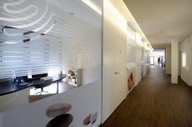 vitas clinic and aesthetics dentistry GmbH & Co KG
