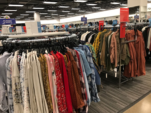 Department Store «Nordstrom Rack Clackamas Promenade», reviews and photos, 8930 SE Sunnyside Rd, Clackamas, OR 97015, USA
