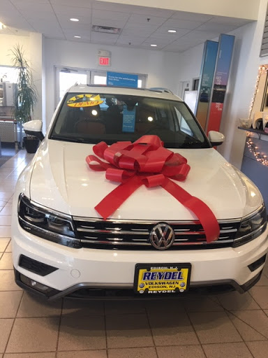 Volkswagen Dealer «Reydel Volkswagen, Sales & Service Center, Edison New Jersey VW Dealer», reviews and photos, 2034 NJ-27, Edison, NJ 08817, USA