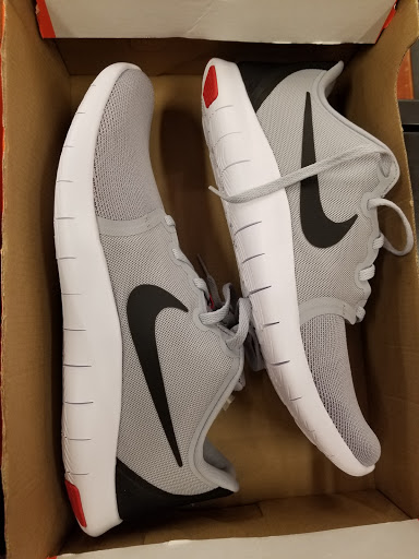 Clothing Store «Nike Factory Store», reviews and photos, 505 Premium Outlets Dr, Monroe, OH 45050, USA