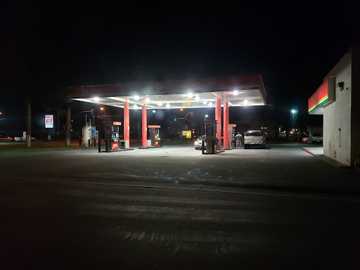 Convenience Store «Fastrip Food Store», reviews and photos, 3793 N Hughes Ave, Fresno, CA 93705, USA