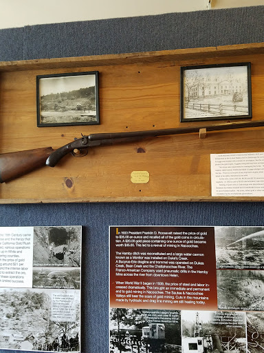 Pottery Store «Folk Pottery Museum of Northeast Georgia», reviews and photos, 283 GA-255, Sautee Nacoochee, GA 30571, USA