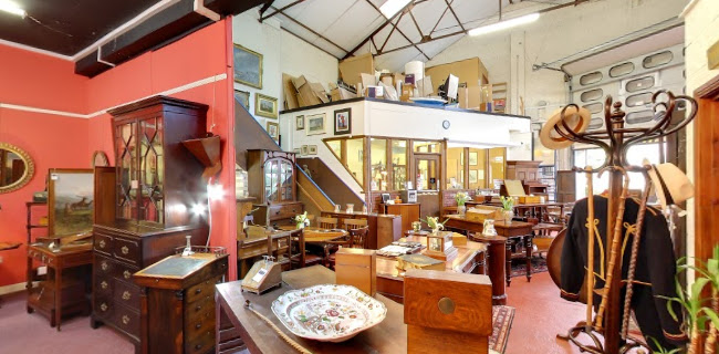 Reviews of Graham Smith Antiques in Newcastle upon Tyne - Furniture store