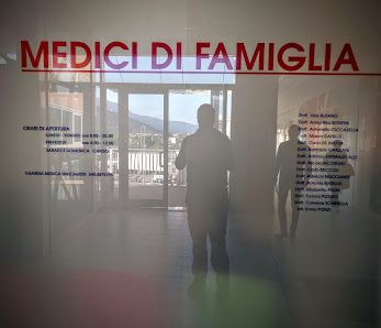 Medici di Famiglia SS80, 73, 67100 L'Aquila AQ, Italia