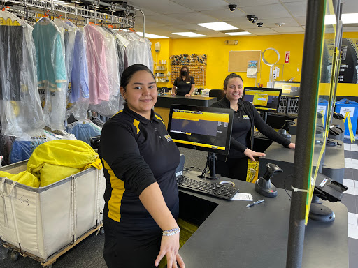 Dry Cleaner «ZIPS Dry Cleaners», reviews and photos, 901 Rockville Pike, Rockville, MD 20852, USA