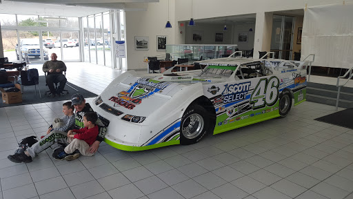 Used Car Dealer «Scott Select - Used Cars», reviews and photos, 705 Old Westtown Rd, West Chester, PA 19382, USA