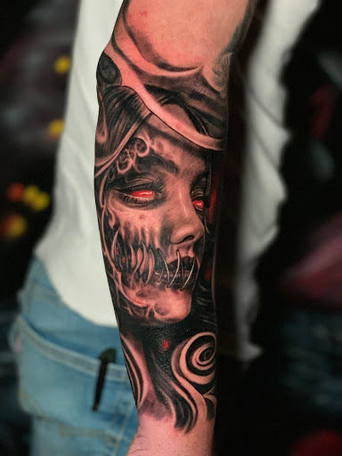 Explore game of thrones tattoo ideas, creative tattoo ideas in Dallas, available at Sinners Tattoo Studio and Supply