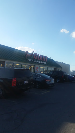 Supermarket «Food Giant», reviews and photos, 72 US Hwy 68 E, Benton, KY 42025, USA