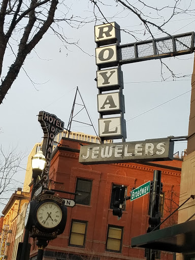 Jewelry Store «Royal Jewelers», reviews and photos, 73 Broadway N, Fargo, ND 58102, USA