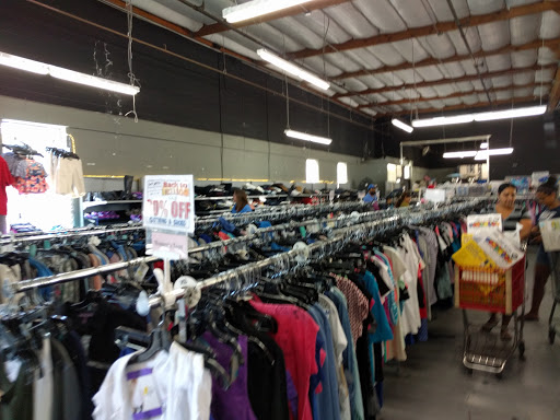 Outlet Store «Shop Heroic Wholesale Outlet», reviews and photos, 9744 Dino Dr, Elk Grove, CA 95624, USA