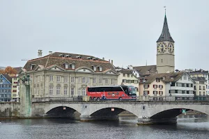 Gray Line Zurich image