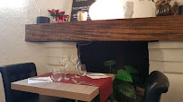 Atmosphère du Restaurant de spécialités provençales Auberge Saint Roch à Beaumes-de-Venise - n°2