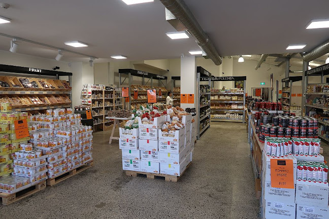 Vetro Mediterranean Foods - Supermarket