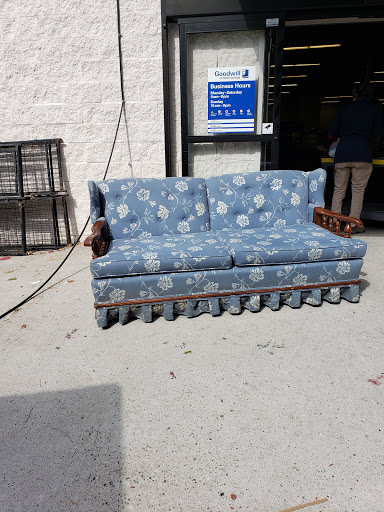 Donations Center «Goodwill of North Georgia: Roswell Store and Donation Center», reviews and photos