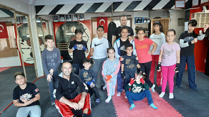 İzmir Yakın Dövüş Sanatları Eğitim Merkezi