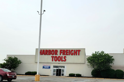 Hardware Store «Harbor Freight Tools», reviews and photos, 10101 E Washington St, Indianapolis, IN 46229, USA