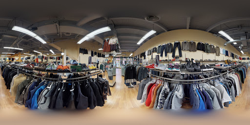 Used Clothing Store «Crossroads Trading Co.», reviews and photos, 128 NW 23rd Ave, Portland, OR 97210, USA