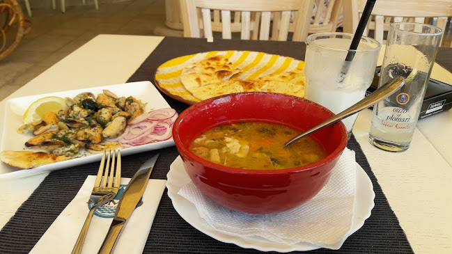 Opinii despre Nomad Beach Bar în Балчик - Бар