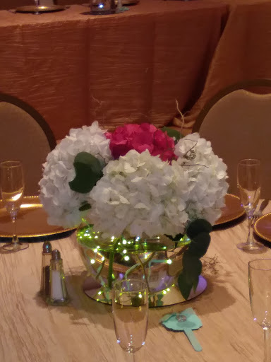 Florist «Blossoms Florist», reviews and photos, 913 N Peak St, Dallas, TX 75204, USA