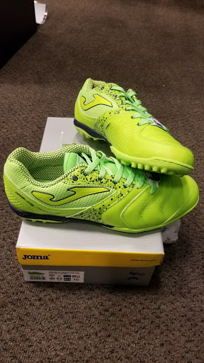 Soccer Store «GK Union LLC», reviews and photos, 207 Chesterfield Pkwy W, Chesterfield, MO 63017, USA
