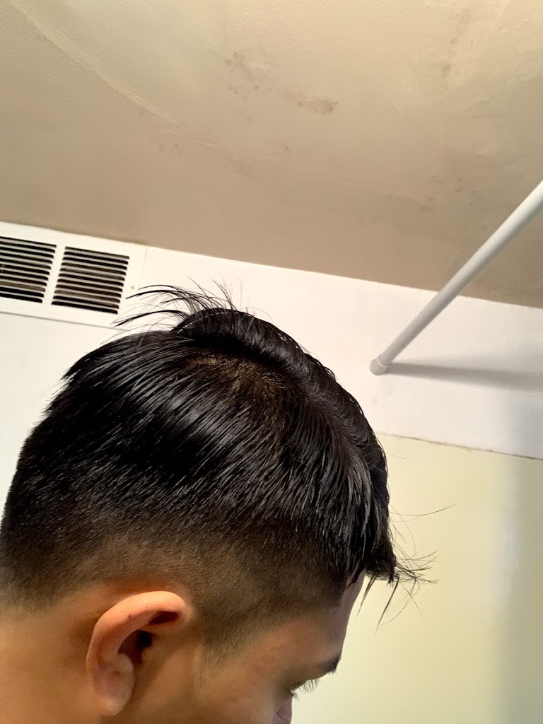 Happy Hour Hair Salon and Barber Shop 98118