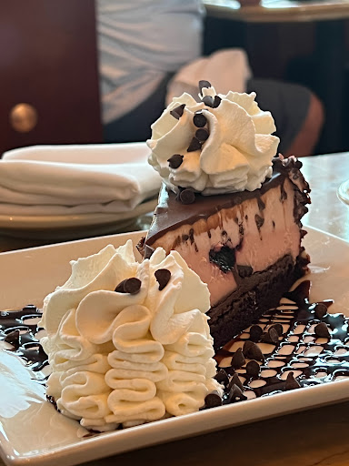 Restaurant «The Cheesecake Factory», reviews and photos, 321 W Katella Ave, Anaheim, CA 92802, USA
