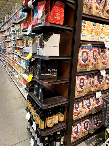 Grocery Store «Whole Foods Market», reviews and photos, 94 Derby St, Hingham, MA 02043, USA