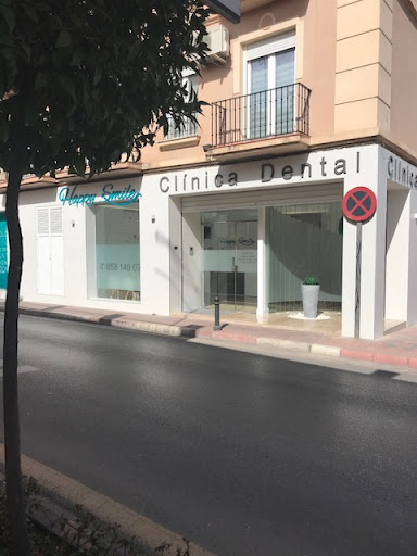 Clinica dental Happy Smile en Armilla, Granada