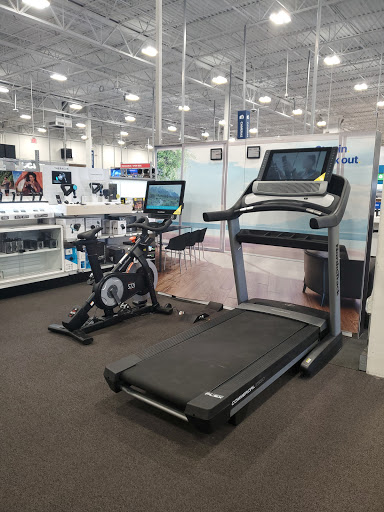 Electronics Store «Best Buy», reviews and photos, 32320 John R Rd, Madison Heights, MI 48071, USA