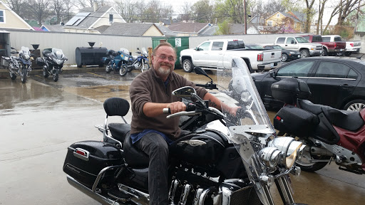 BMW Motorcycle Dealer «Engle Motors», reviews and photos, 6633 E Truman Rd, Kansas City, MO 64126, USA