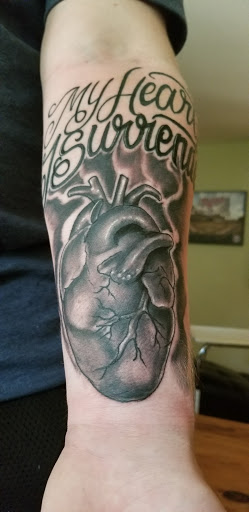 Tattoo Shop «Mafia Ink Tattoo Studio», reviews and photos, 8187 University Ave NE, Spring Lake Park, MN 55432, USA