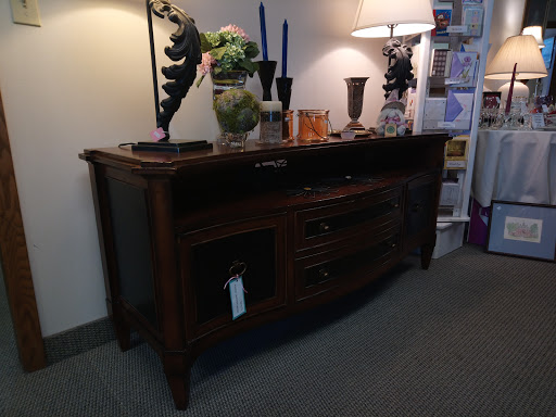 Thrift Store «Blessed Bee Thrift Store», reviews and photos, 2450 Chaska Blvd, Chaska, MN 55318, USA