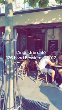 Photos du propriétaire du Restaurant L' Industrie Café à Paris - n°12
