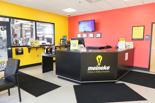 Auto Repair Shop «Meineke Car Care Center», reviews and photos, 600 Southcross Dr W, Burnsville, MN 55306, USA