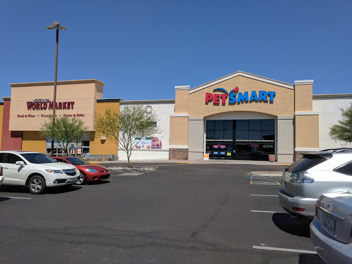 Pet Supply Store «PetSmart», reviews and photos, 4374 N Oracle Rd, Tucson, AZ 85705, USA