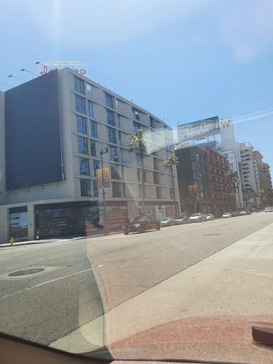 Auto Parts Store «Pep Boys Auto Parts & Service», reviews and photos, 6125 Hollywood Blvd, Hollywood, CA 90028, USA