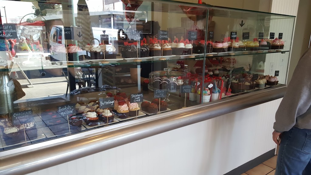 Frosted Cakery Fresno, CA 93728 Location, Reviews, Hours and