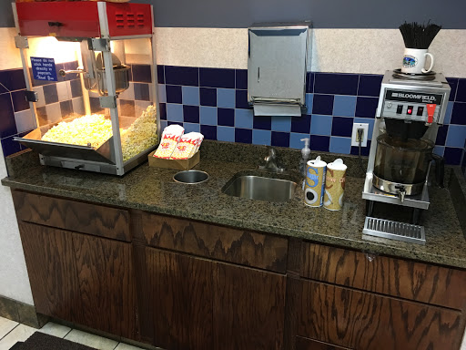 Car Wash «Paradise Full Service Car Wash & Detail Center», reviews and photos, 1355 Town Centre Dr, Eagan, MN 55123, USA