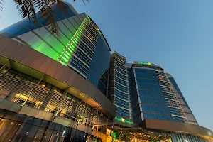 Holiday Inn Abu Dhabi, an IHG Hotel image