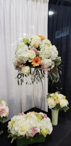 Florist «Dino Designs of Baltimore», reviews and photos, 330 N Charles St, Baltimore, MD 21201, USA