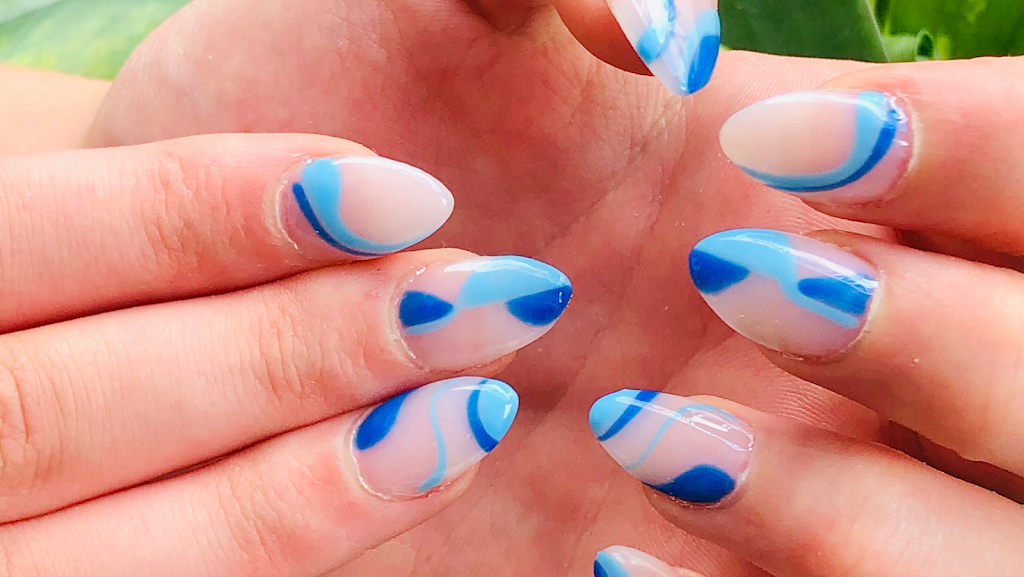 Kristy's Nails 01060