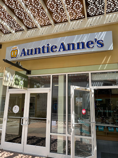 Outlet Mall «Tanger Outlet Houston», reviews and photos, 5885 Gulf Fwy, Texas City, TX 77591, USA