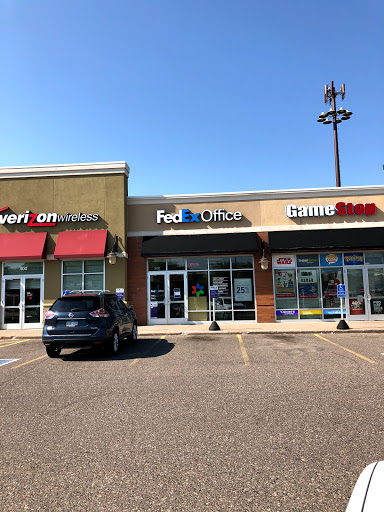 Print Shop «FedEx Office Print & Ship Center», reviews and photos, 599 Northtown Dr NE #300, Blaine, MN 55434, USA
