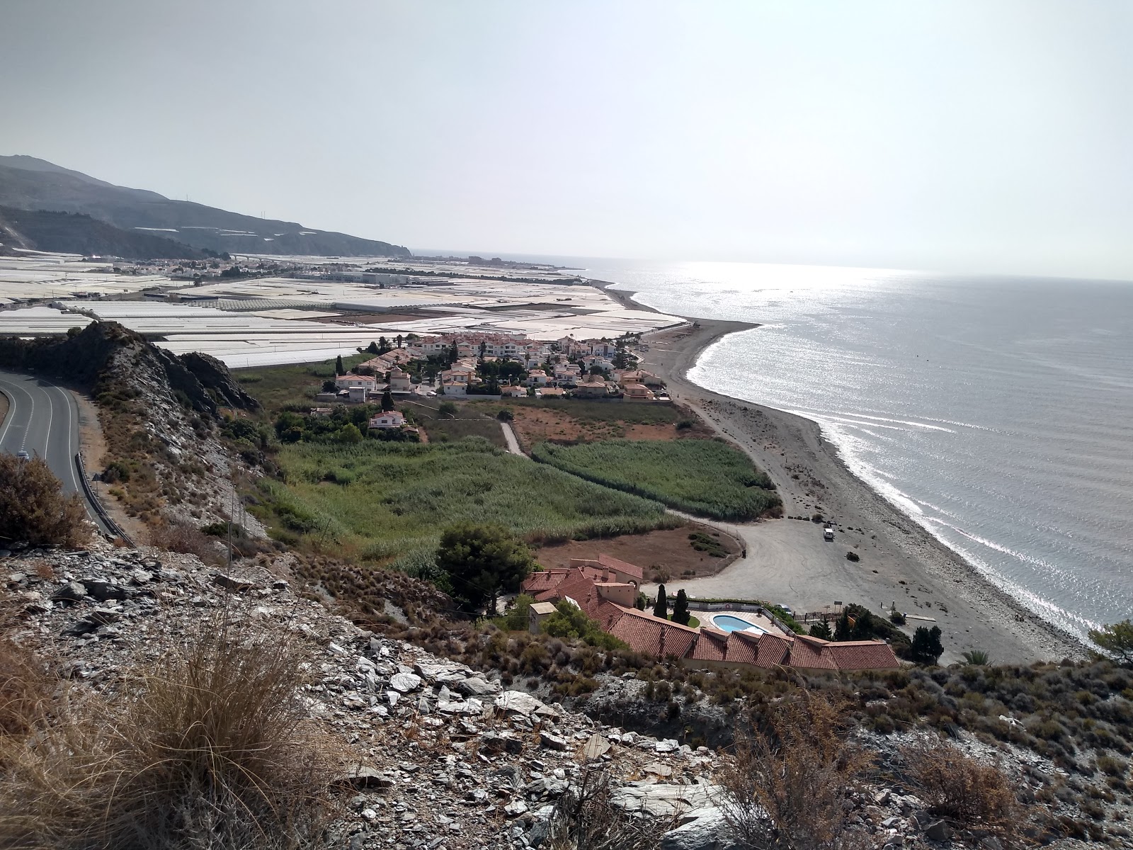 Foto de Playa Carchuna con gran bahía